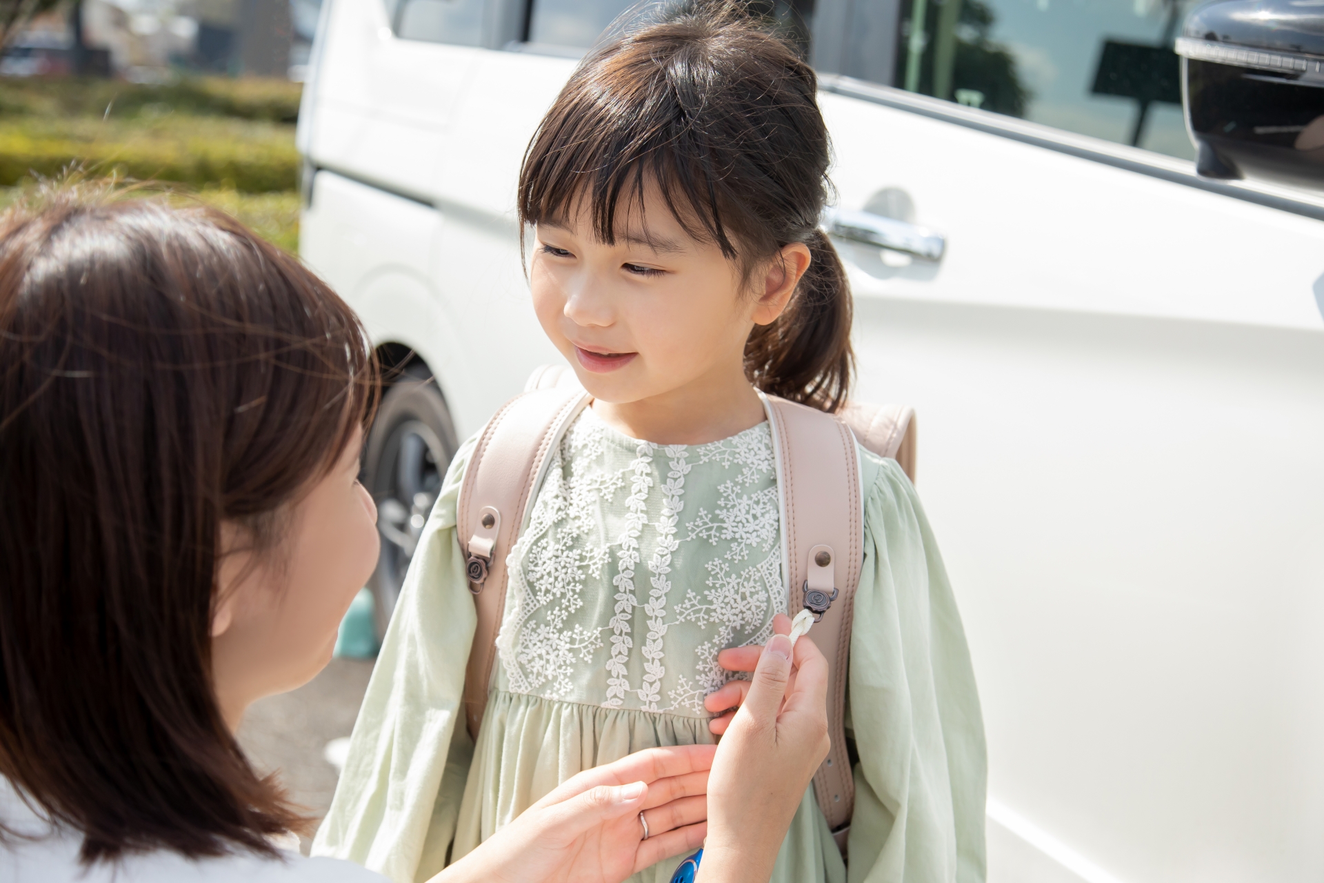 車の防犯ブザーが鳴り止まない｜止め方と原因の確認手順